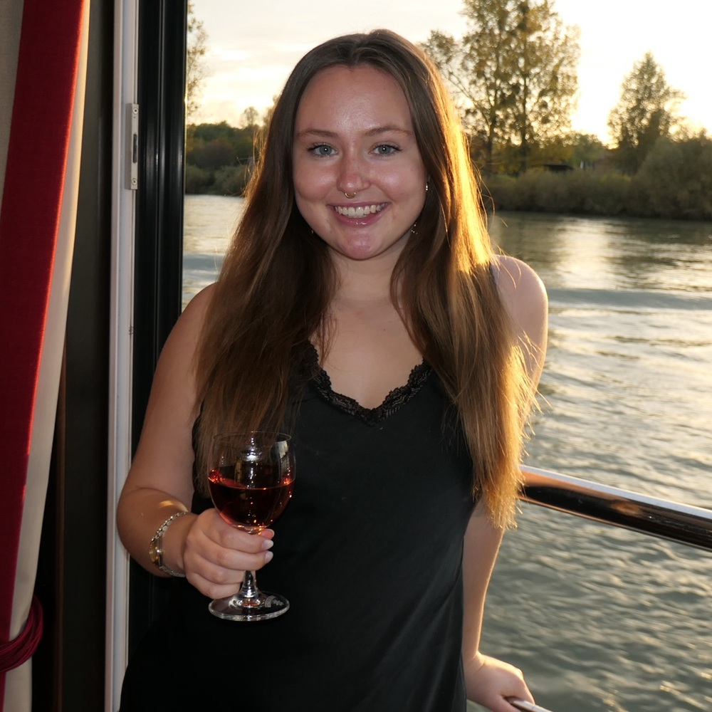 Meet your Posher, Clara